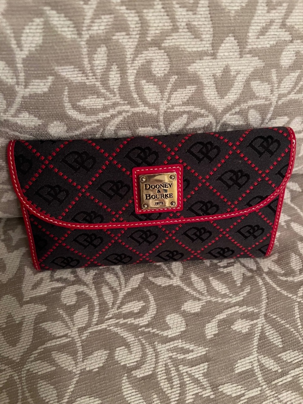 Dooney&Bourke Wallet Red&Black